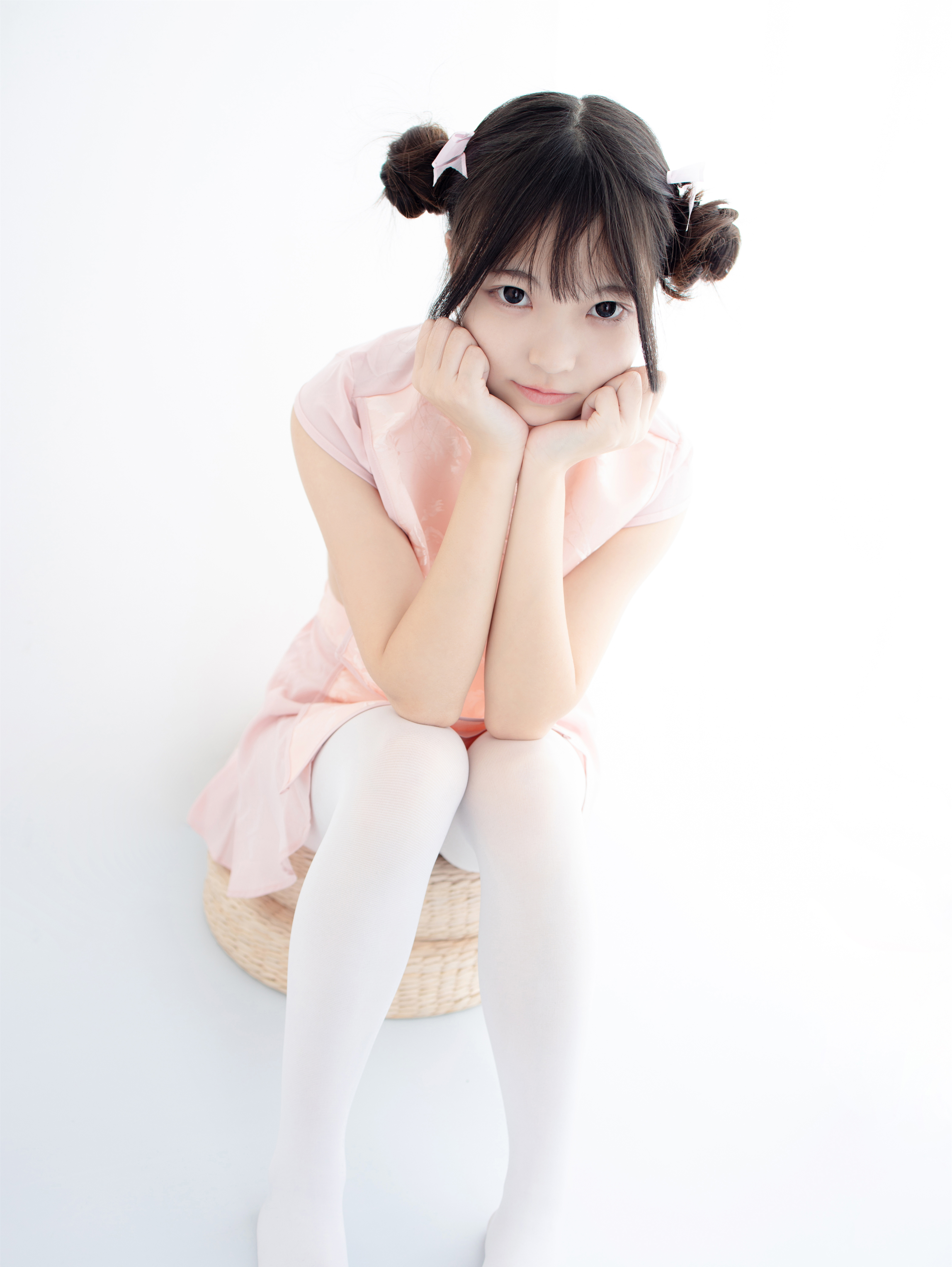 <font color=#ff69b4>89p高清套图首页开通会员即可打包下载</font>