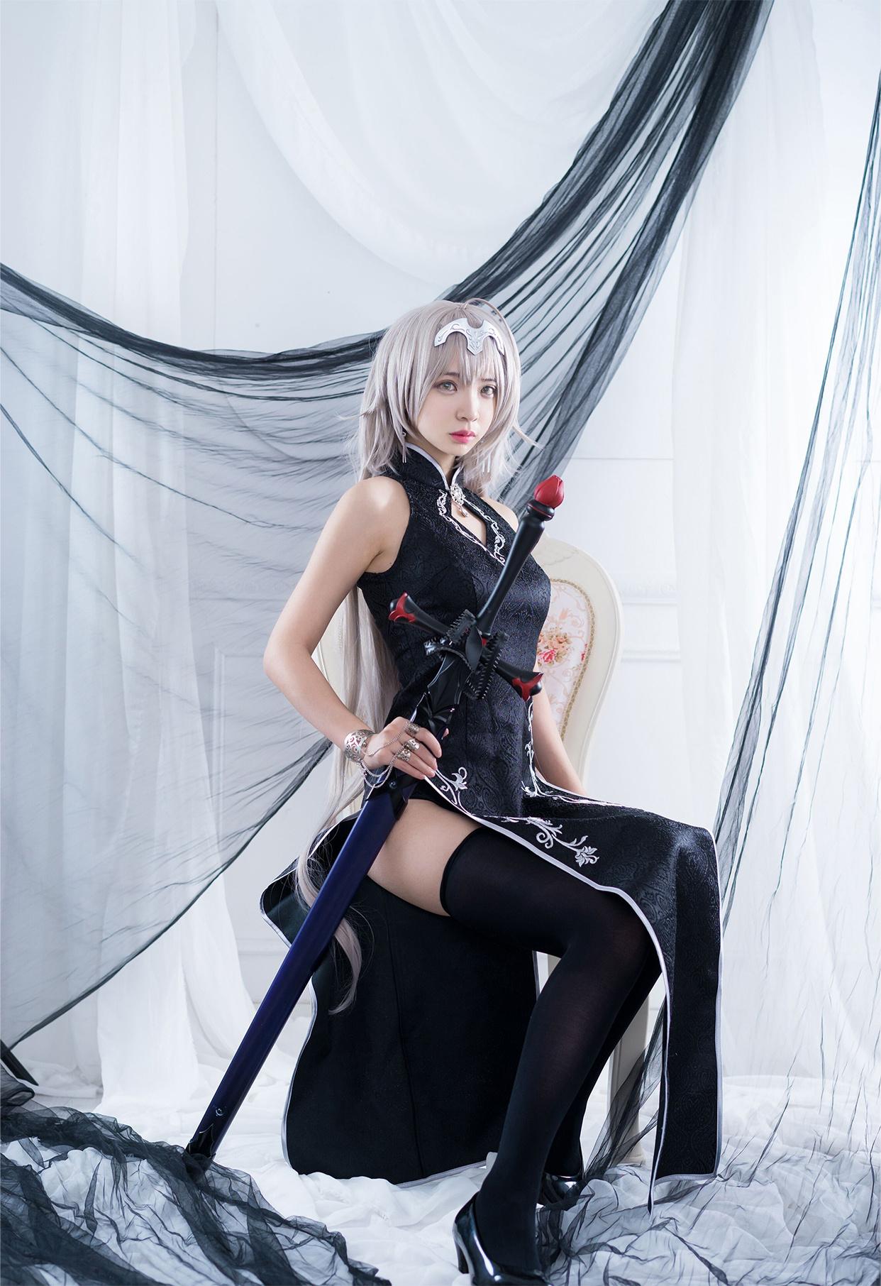 <font color=#ff69b4>89p高清套图首页开通会员即可打包下载</font>