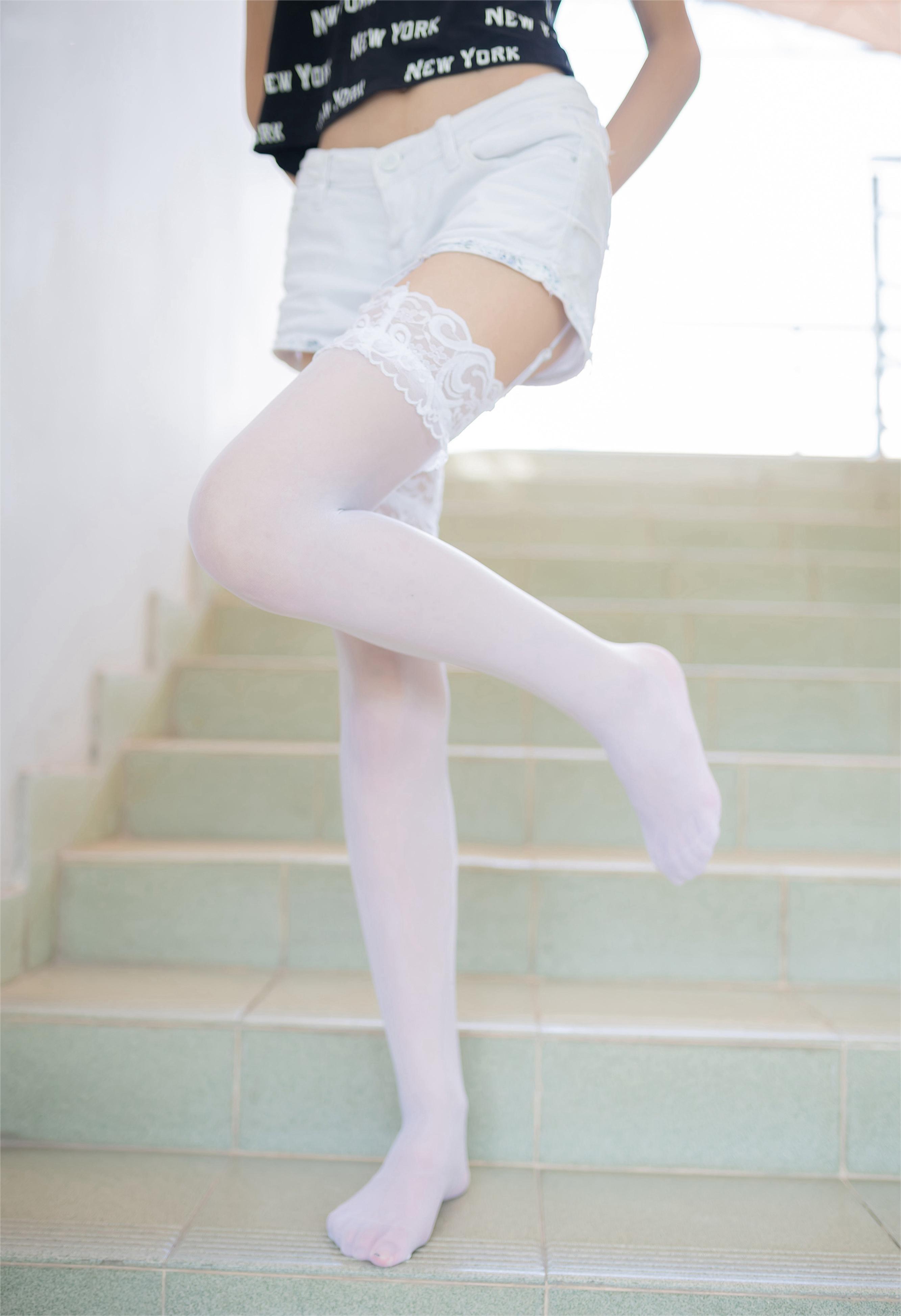 <font color=#ff69b4>82p高清套图首页开通会员即可打包下载</font>