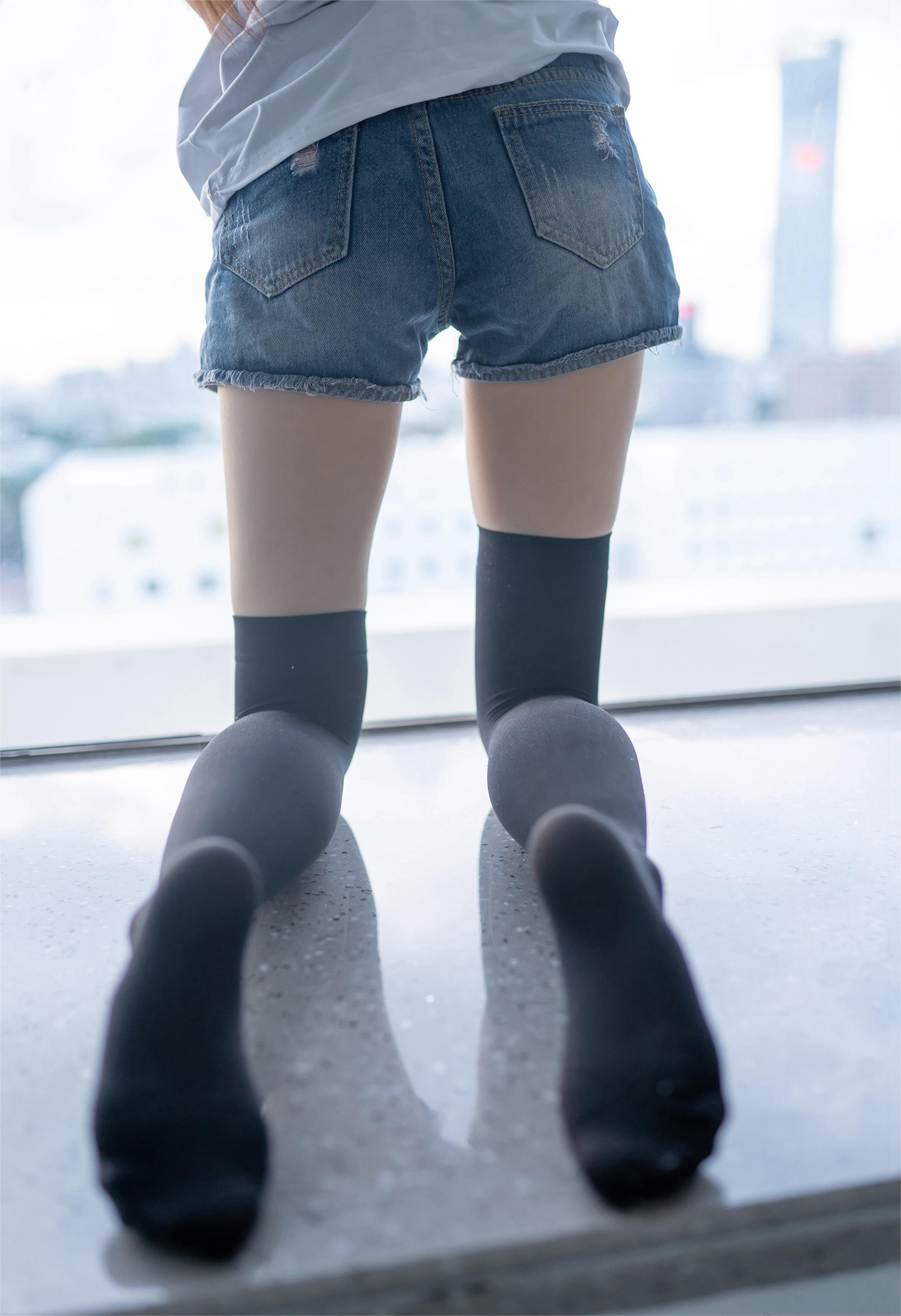 <font color=#ff69b4>58p高清套图首页开通会员即可打包下载</font>